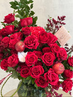 Load image into Gallery viewer, LOVE IS IN THE AIR