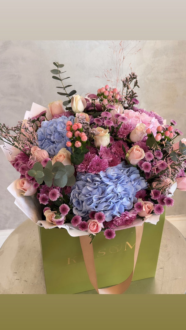 PASTEL BOUQUET IN A BAG